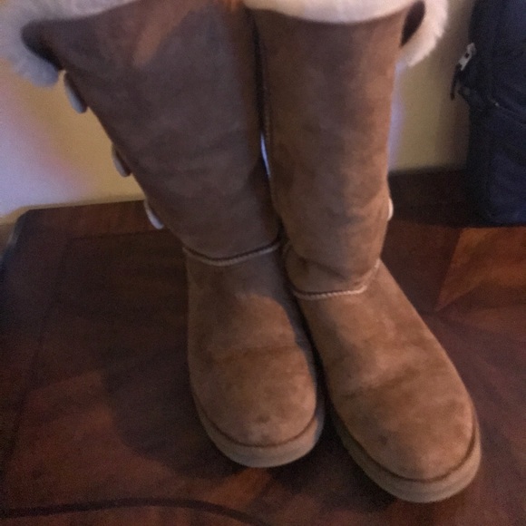 Ugg boots - Picture 2 of 3